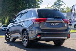 2016 Mitsubishi
Outlander Exceed