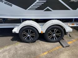 2025 QUINTREX 540 Territory Legend