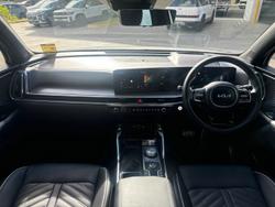 2024 Kia
Sorento HEV GT-Line