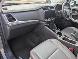 2024 LDV
                T60 Max LUXE