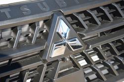 2024 Mitsubishi
Triton GLX-R