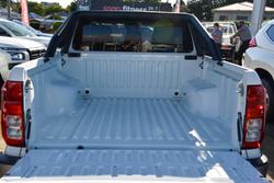 2024 Mitsubishi
Triton GLX-R