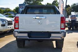 2024 Mitsubishi
Triton GLX-R