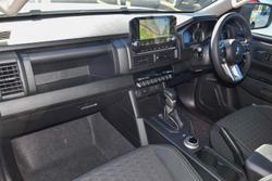 2024 Mitsubishi
Triton GLX-R