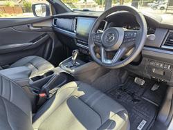 2024 Mazda BT-50 GT