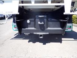 2015 MITSUBISHI FIGHTER 1024 WHITE