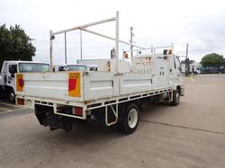 2015 MITSUBISHI FIGHTER 1024 WHITE