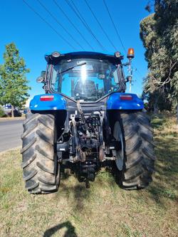 2012 New Holland T6020