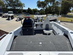 2025 QUINTREX 510 Frontier Pro