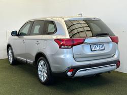 2020 Mitsubishi Outlander ES