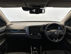 2020 Mitsubishi Outlander ES