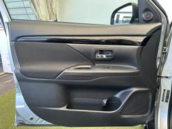 2020 Mitsubishi Outlander ES