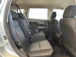 2020 Mitsubishi Outlander ES