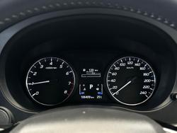 2020 Mitsubishi
                Outlander ES