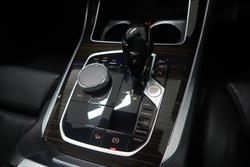 2019 BMW
                X5 M50d
