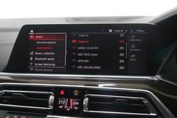 2019 BMW
                X5 M50d