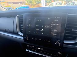 2025 Mazda
                BT-50 XTR