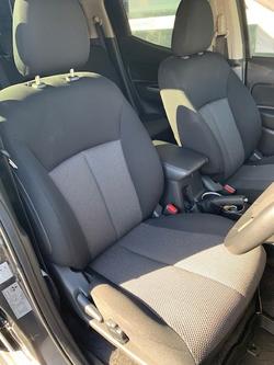 2021 Mitsubishi
Triton GLS