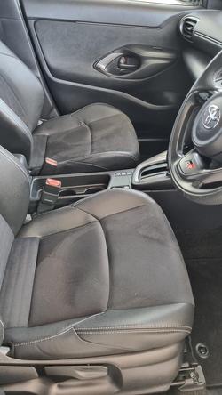 2022 Toyota
Yaris Cross GR Sport