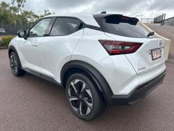 2024 Nissan
                JUKE ST-L