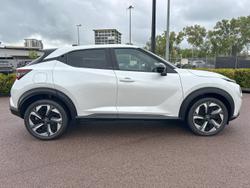 2024 Nissan
                JUKE ST-L