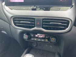 2024 Nissan
                JUKE ST-L