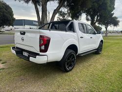 2024 Nissan Navara Black Edition