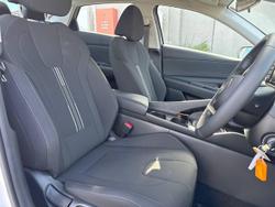 2024 Hyundai
i30 Hybrid
