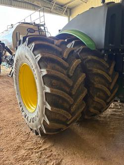 2023 John Deere 9R 540 Green