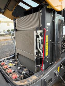 2018 Caterpillar 855E Yellow