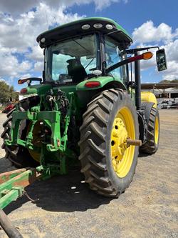 2019 John Deere 7210R Green
