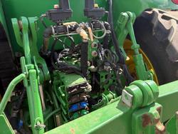 2019 John Deere 7210R Green