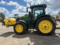 2019 John Deere 7210R Green