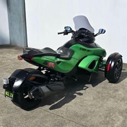 2013 Can-Am Spyder RSS SE5 Spyder RSS Green