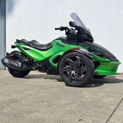 2013 Can-Am Spyder RSS SE5 Spyder RSS Green