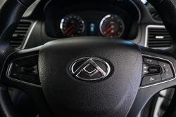 2020 LDV
                G10 