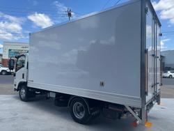 2024 Isuzu N Series NNR 45-150 White