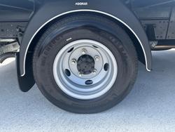 2024 Isuzu N Series NNR 45-150 White