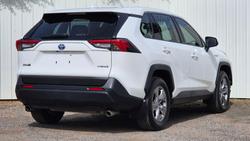 2022 Toyota
                RAV4 GX