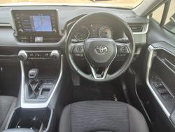 2022 Toyota
                RAV4 GX