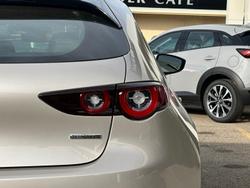 2024 Mazda
3 G25 Astina