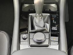 2024 Mazda
3 G25 Astina