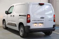 2025 Peugeot
Partner Pro
