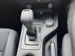 2022 Ford
Everest Ambiente