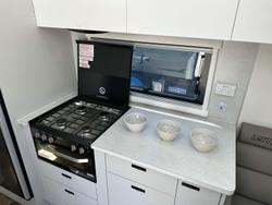 2025 Lotus Caravans Sprint Sp22cl 22'