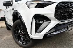 2024 Isuzu
MU-X X-TERRAIN