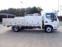2013 HINO DUTRO 300 WHITE