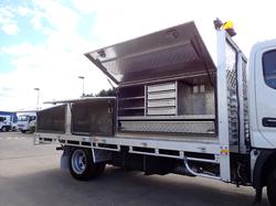 2013 HINO DUTRO 300 WHITE