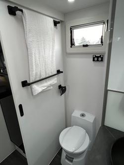 2024 JB Caravans 19'6 Scorpion Sting Air Fd Cafe