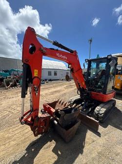 2022 Kubota Kx033-4